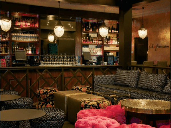 Jade Lounge & Champagne Bar 